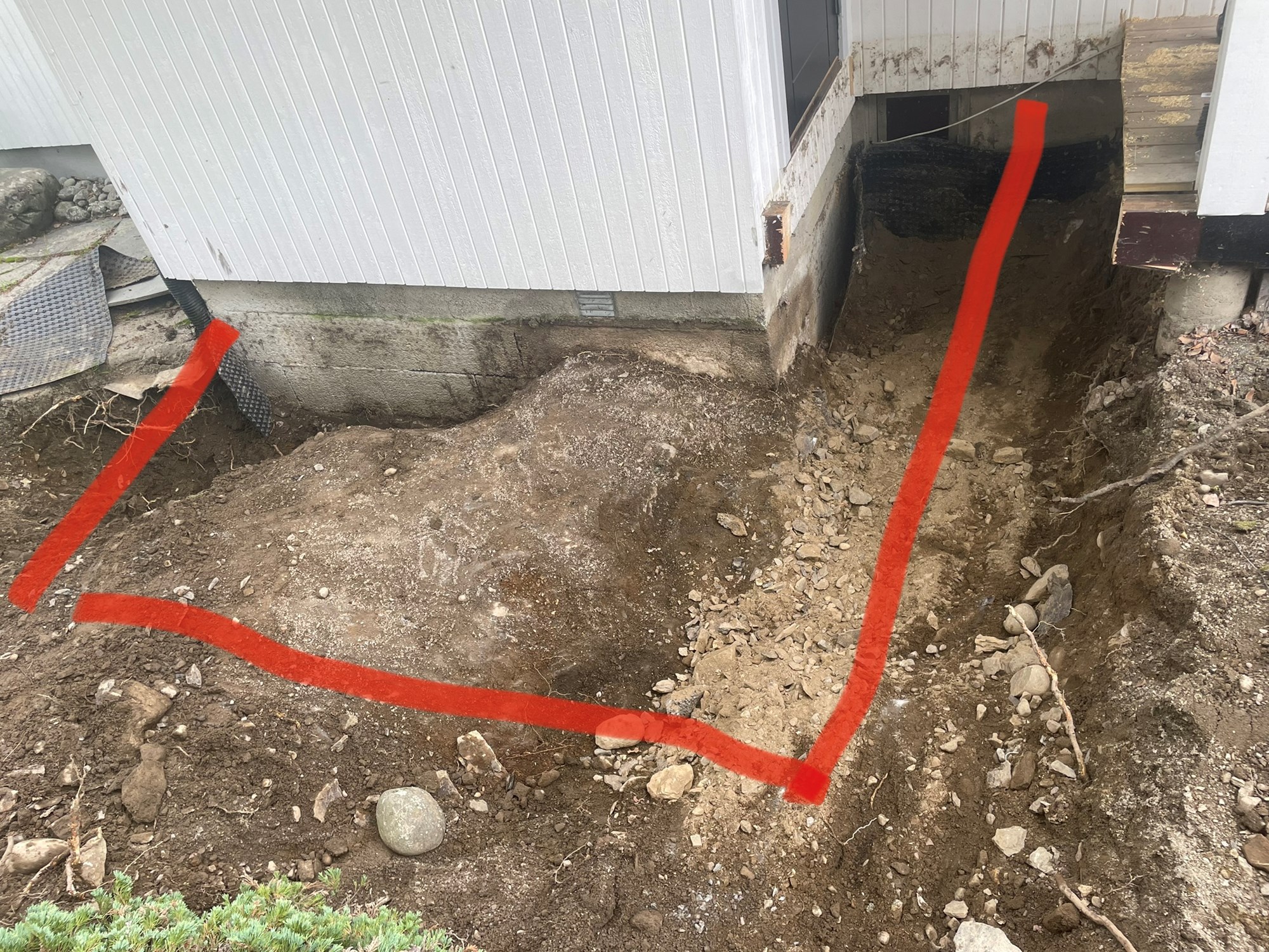 Liten ringmur på fjell - ByggeBolig