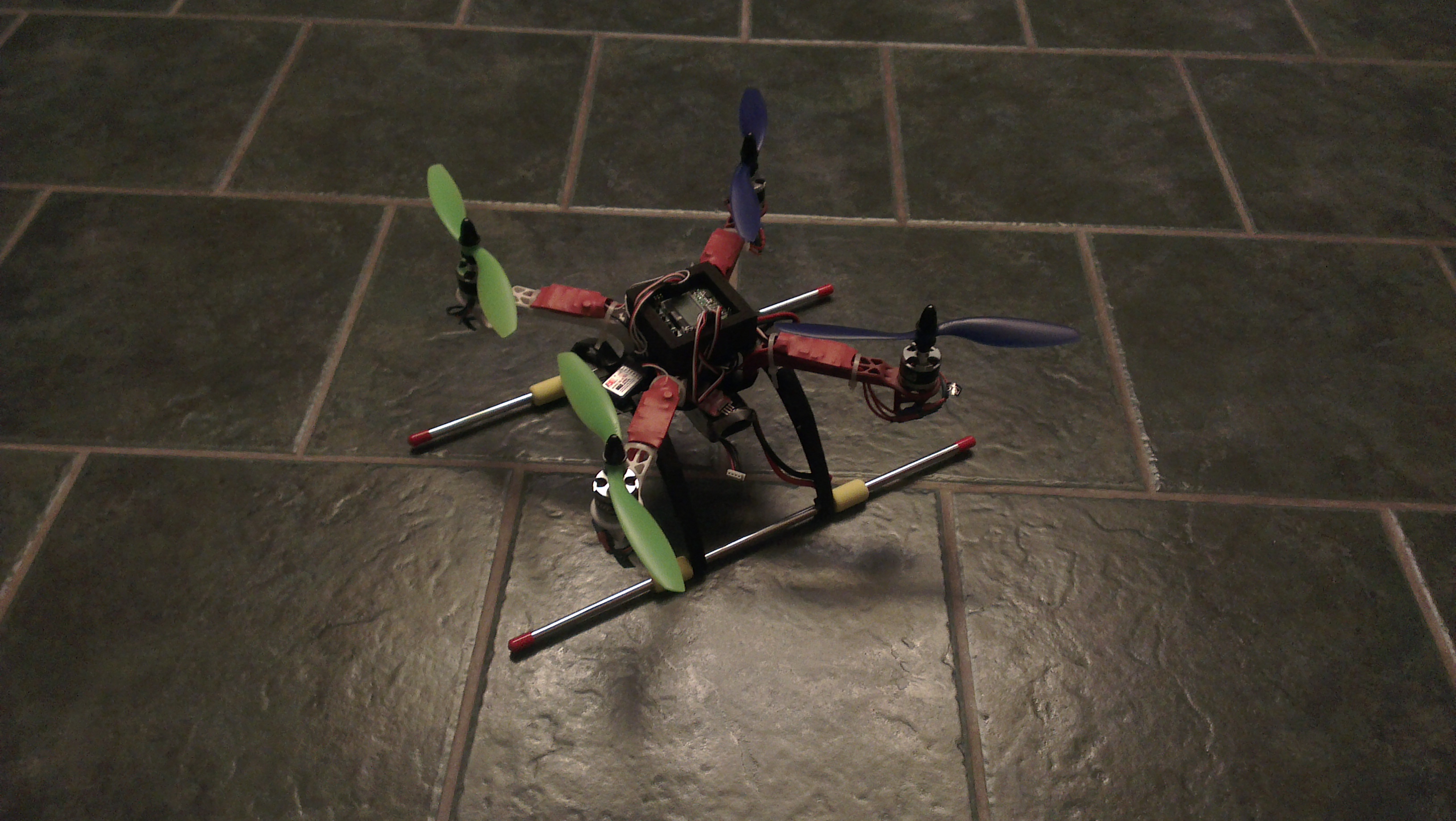 Quadcopter, nybegynner - 2013-04-29 20.46.34.jpg - pwb